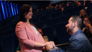 Heiratsantrag im Kino